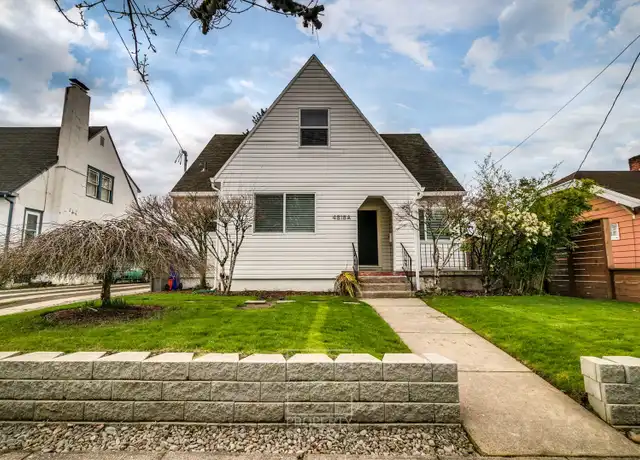 Property at 4818 NE Halsey St Unit A, Portland, OR, 97213, 4 beds, 2 baths, [object Object]