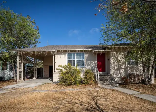Property at 307 W 8th St, Del Rio, TX, 78840, 2 beds, 1 bath, [object Object]