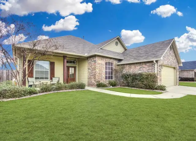 Property at 318 Avondale Ln, Bossier City, LA, 71112, 3 beds, 2 baths, [object Object]