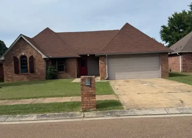 Property at 10826 E Ridge Dr, Olive Branch, MS, 38654, 3 beds, 2 baths, [object Object]