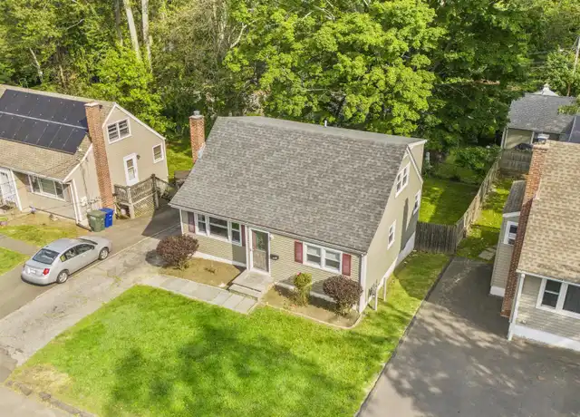 Property at 130 Ashton St, Bridgeport, CT, 06606, 5 beds, 3 baths, [object Object]