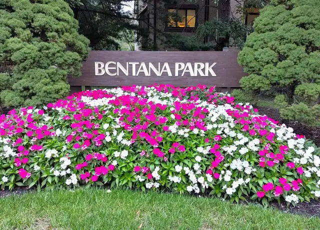 Property at 1657 Parkcrest Cir Unit 6B/301, Reston, VA, 20190, 2 beds, 1 bath, [object Object]