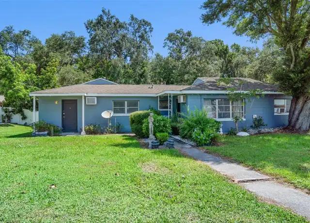 Property at 1220 Sunshine Ave, Leesburg, FL, 34748, 2 beds, 1 bath, [object Object]