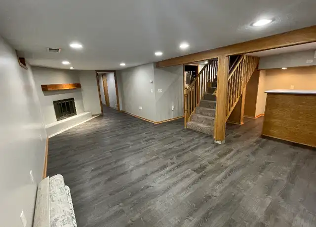 Property at 7109 14th Ave S, Minneapolis, MN, 55423, 4 beds, 2 baths, [object Object]