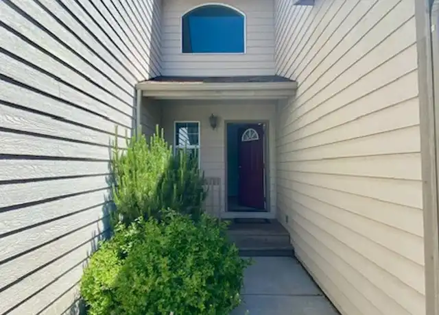 Property at 2202 NE Holliday Ave Unit 3, Bend, OR, 97701, 3 beds, 2 baths, [object Object]