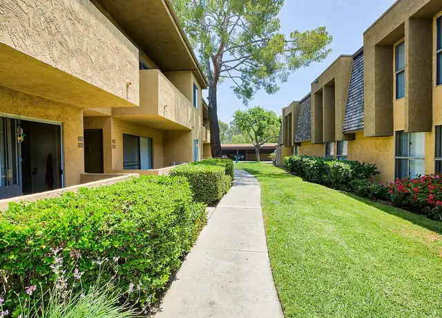 Photo of 320 S Citrus St, West Covina, CA 91791