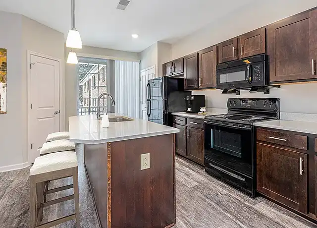 Property at Green Lake Apartments and Townhomes - 80 N Lake Dr, Orchard Park, NY, 14127, 1-2 bed, 1 bath, [object Object]