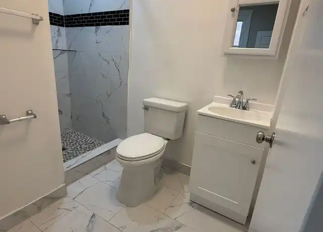 Property at 372 E High St Unit 5, Pottstown, PA, 19464, 2 beds, 1 bath, [object Object]