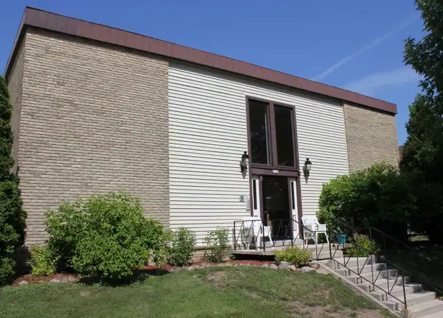 Property at 2748 N 10th St Unit 04, Sheboygan, WI, 53083, 1 bed, 1 bath, [object Object]