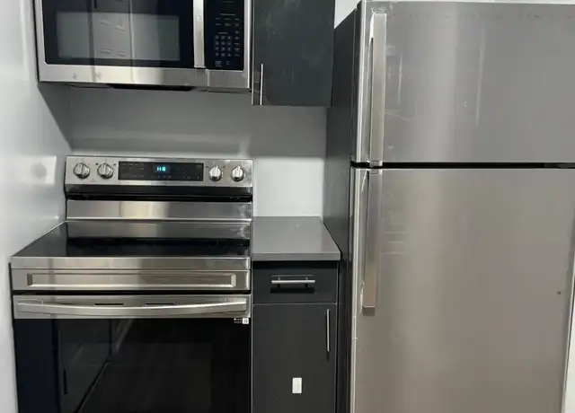Property at 25 Whittier St Unit 6, Bridgeport, CT, 06605, 2 beds, 1 bath, [object Object]