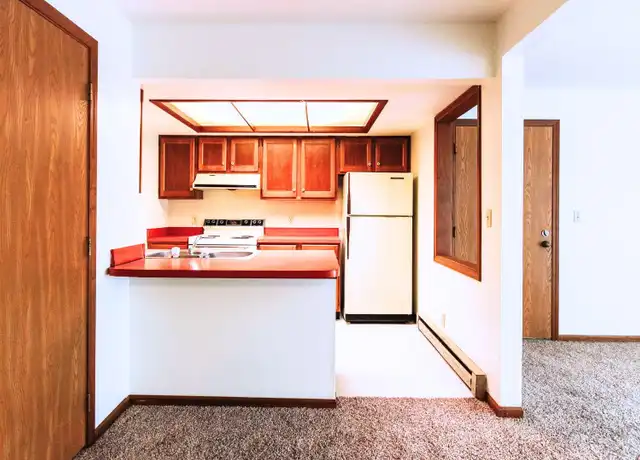 Property at 215 Lightning Hill Blvd Unit 318, LaGrange, IN, 46761, 3 beds, 2 baths, [object Object]