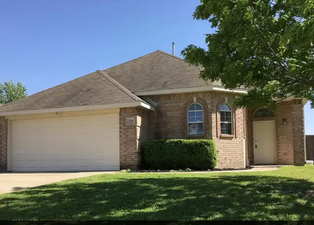 Property at 3210 Blue Jay Ln, Midlothian, TX, 76065, 3 beds, 2 baths, [object Object]