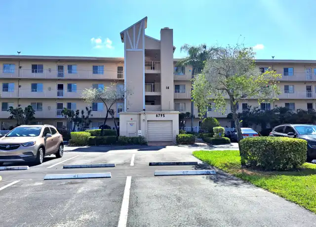 Property at 6795 Huntington Ln #405, Delray Beach, FL, 33446, 2 beds, 2 baths, [object Object]