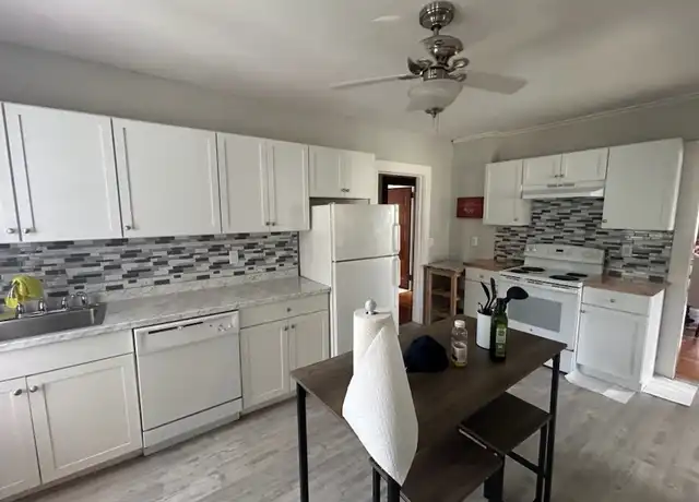 Property at 458 Hillside Ave, Hartford, CT, 06106, 2 beds, 1 bath, [object Object]