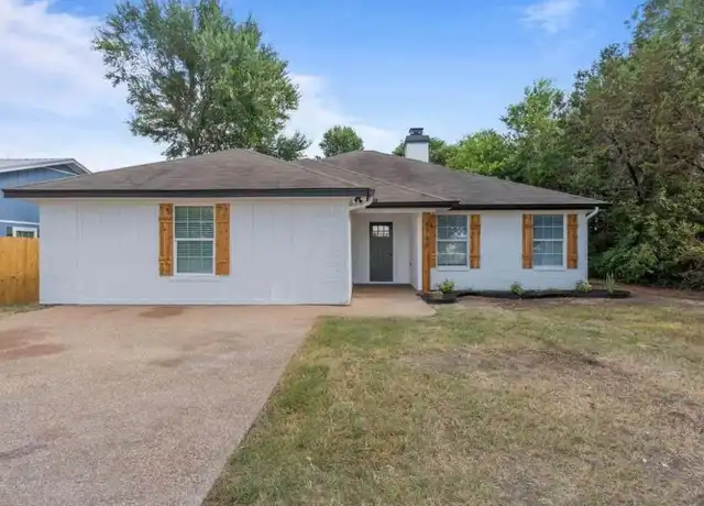 Property at 6748 Logue Ln, Waco, TX, 76708, 4 beds, 2 baths, [object Object]