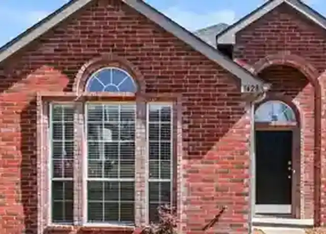 Property at 1428 Savannah St, Mesquite, TX, 75149, 3 beds, 2 baths, [object Object]
