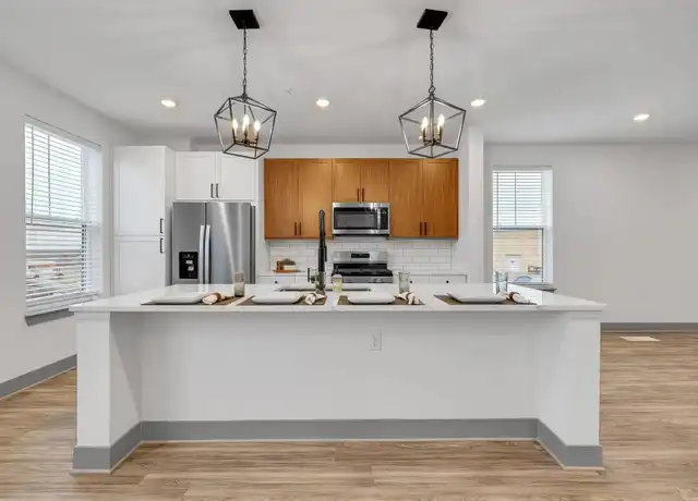 Property at 8871 Meridian Way, Woodbury, MN, 55125, 4 beds, 3.5 baths, [object Object]