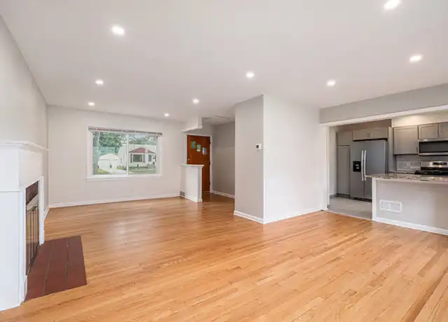 Property at 1842 Diamond Ave NE, Grand Rapids, MI, 49505, 3 beds, 2 baths, [object Object]