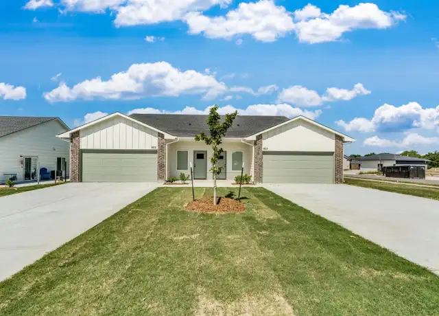 Property at 803 N Blaine St, Newton, KS, 67114, 4 beds, 2 baths, [object Object]
