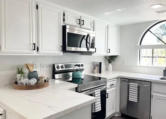Photo of 1320 Via Terrassa, Encinitas, CA 92024