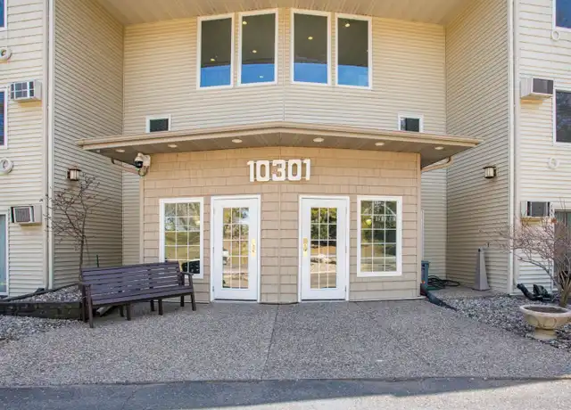 Property at 10301 Cedar Lake Rd S, Hopkins, MN, 55305, 2 beds, 1 bath, [object Object]
