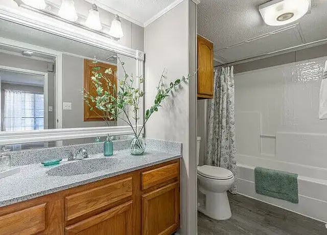Photo of 1707 Trinity Height Dr, Arlington, TX 76014
