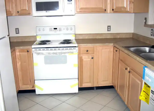 Property at 3535 Memorial St, Alexandria, VA, 22310, 1 bed, 1 bath, [object Object]