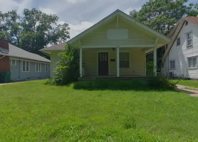 Property at 319 S Chautauqua Ave, Wichita, KS, 67211, 2 beds, 2 baths, [object Object]