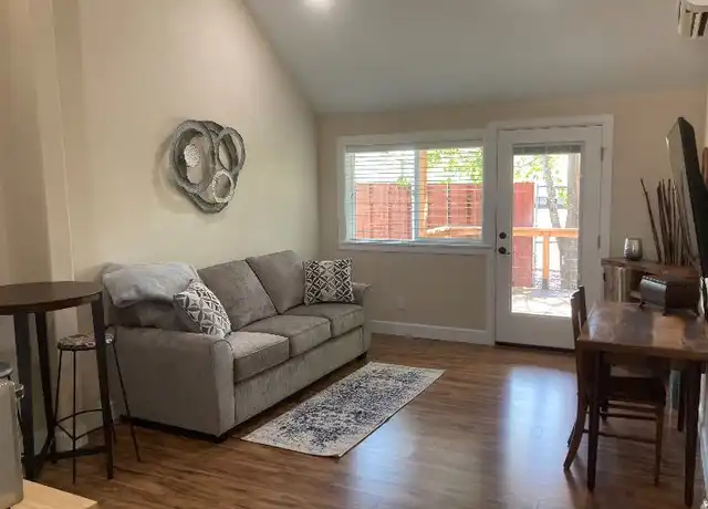 Property at 1150 NE Northwood Dr unit W, Salem, OR, 97317, 1 bed, 1 bath, [object Object]