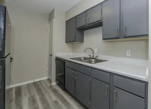 Property at Ridge at Southcross - 4700 Stringfellow Dr, San Antonio, TX, 78223, 0-2 beds, 1-2 bath, [object Object]