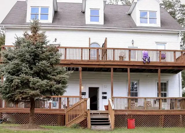 Property at 22 Ridge Ave Unit 3, Walden, NY, 12586, 3 beds, 1 bath, [object Object]