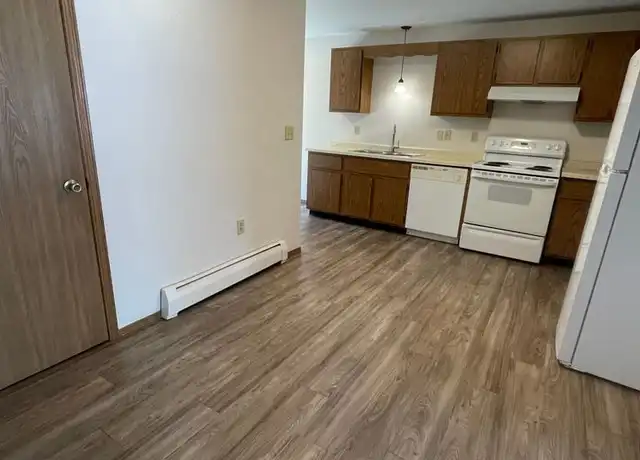 Property at 2677 Humboldt Rd Unit 3, Green Bay, WI, 54311, 2 beds, 1 bath, [object Object]