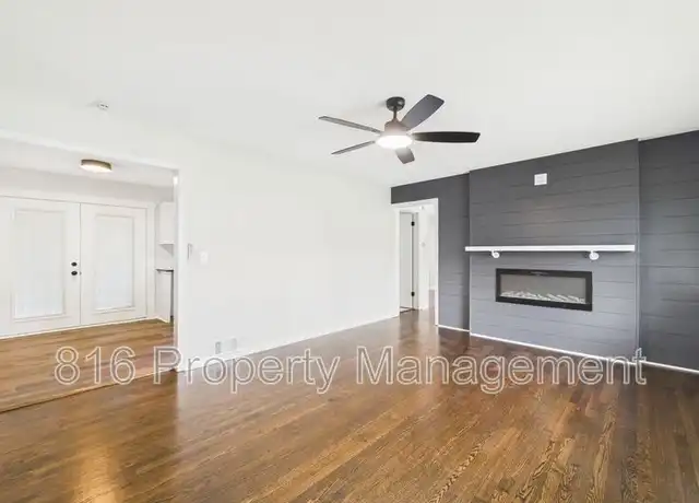 Property at 1526 E Sea Ave, Independence, MO, 64050, 3 beds, 1 bath, [object Object]