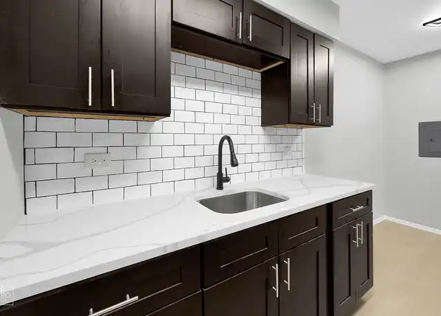 Property at 4206 Lindenwood Dr, Matteson, IL, 60443, 2 beds, 1 bath, [object Object]