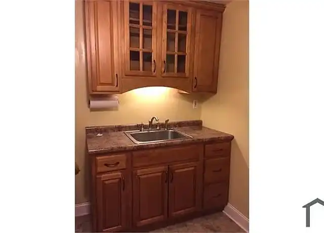 Property at 40 Standish Rd, Stamford, CT, 06902, 1 bed, 1 bath, [object Object]
