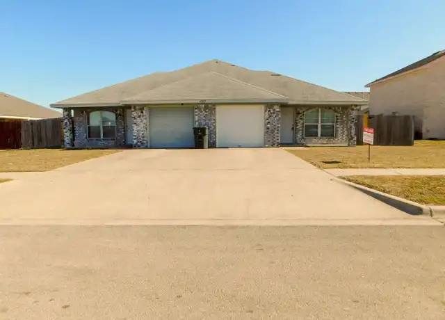 Property at 4202 Jeff Scott Dr Unit B, Killeen, TX, 76549, 3 beds, 2 baths, [object Object]