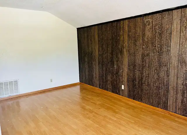 Property at 104 10th St Unit 1, Ogden, KS, 66517, 2 beds, 1 bath, [object Object]