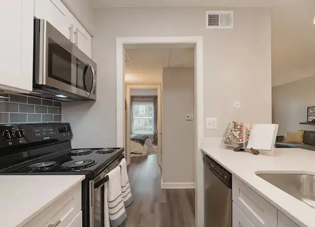 Property at A62 Apartments - 6111 Allisonville Rd, Indianapolis, IN, 46220, 1-2 bed, 1 bath, [object Object]