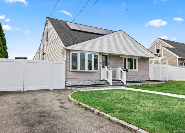 Property at 937 Bowling Green Dr, Westbury, NY, 11590, 4 beds, 2 baths, [object Object]