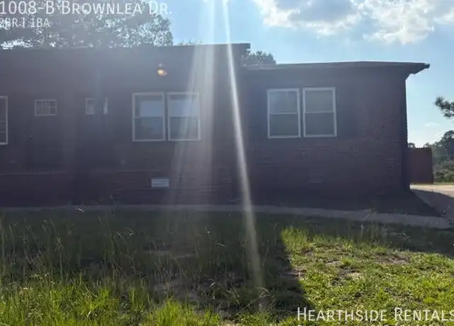 Property at 1008 Brownlea Dr, Greenville, NC, 27858, 2 beds, 1 bath, [object Object]