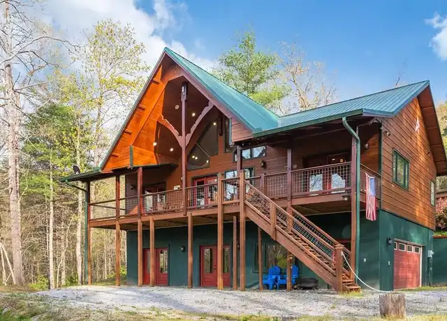 Property at 18 Natures Way, Franklin, NC, 28734, 3 beds, 4.5 baths, [object Object]