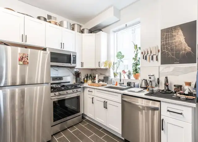 Property at 2732 W Chicago Ave, Chicago, IL, 60622, 2 beds, 1 bath, [object Object]