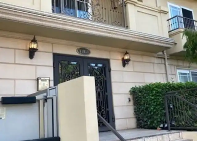 Property at 11911 Mayfield Ave #106, Los Angeles, CA, 90049, 3 beds, 3 baths, [object Object]