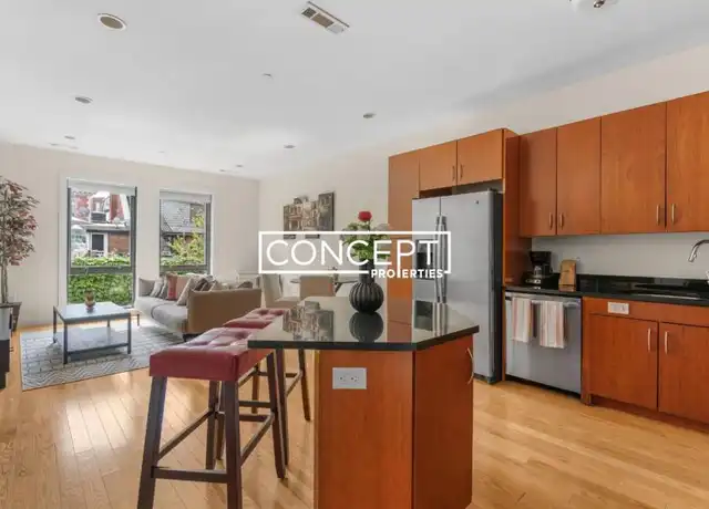 Property at 10 Manor St, Dorchester, MA, 02122, 1 bed, 1 bath, [object Object]