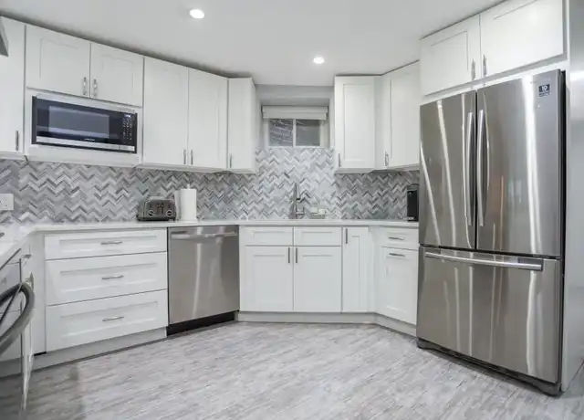 Property at 3556 N Wilton Ave, Chicago, IL, 60657, 2 beds, 1 bath, [object Object]