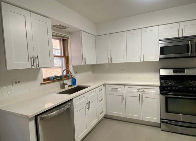 Photo of 5230 N Delphia Ave Unit 2W, Chicago, IL 60656