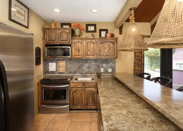 Property at Arbors On Taylor - 485 Taylor Rd, Montgomery, AL, 36117, 1 bed, 1 bath, [object Object]