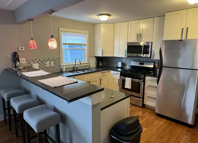 Property at 3312 Pleasant Ave Unit 4, Minneapolis, MN, 55408, 2 beds, 1 bath, [object Object]