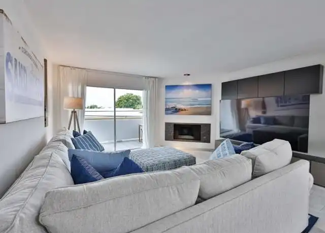 Property at 942 D Ave Unit B, Coronado, CA, 92118, 2 beds, 2.5 baths, [object Object]