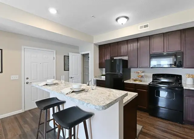 Photo of 4100 Lakeview Xing, Groveport, OH 43125